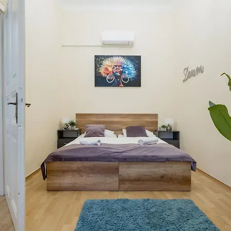 Lantern Downtown With Aircon Basilica Apartamento *